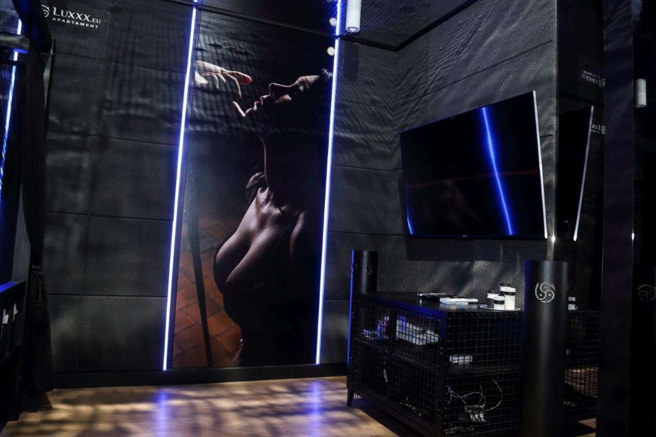 Bdsm Apartament Czestochowa Luxxx - Adults Only - Tylko Dla Doroslych Exteriér fotografie