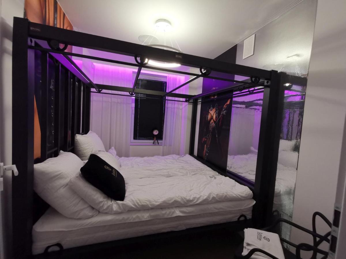 Bdsm Apartament Czestochowa Luxxx - Adults Only - Tylko Dla Doroslych Exteriér fotografie